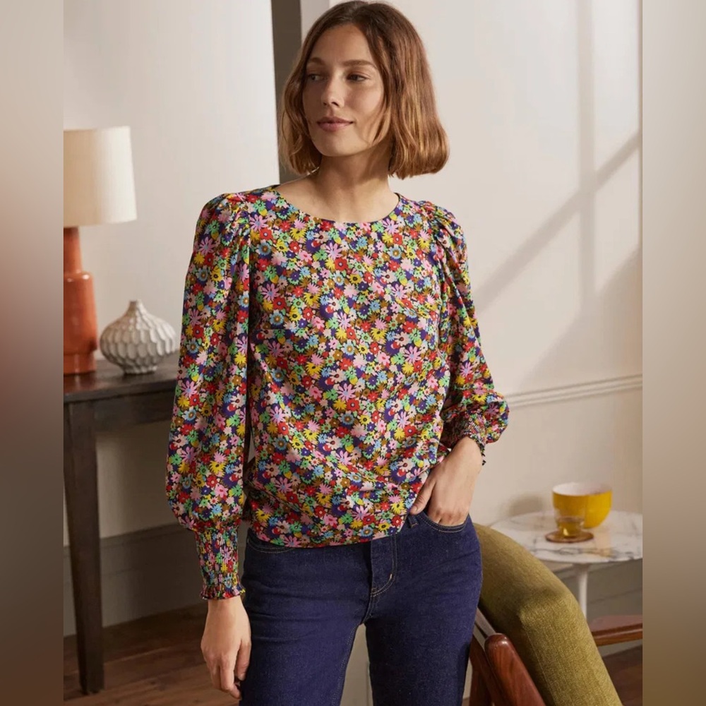 Boden Ditsy Floral Cotton Top Women’s Smocked Cuff Blouse Size US 2 - Picture 1 of 6